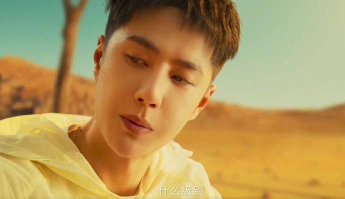 明星健身后脖子粗_脖子粗健身_脖子粗男明星