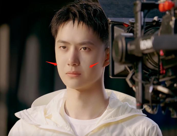 脖子粗健身_明星健身后脖子粗_脖子粗男明星