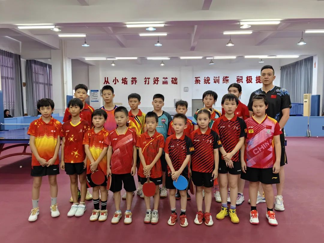 广州击剑锦标赛_广州青少年击剑冠军_广东青少年击剑锦标赛