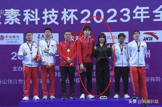 游泳女友_游泳女友冠军富婆小说_游泳冠军的富婆女友