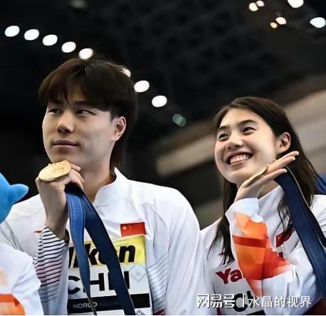 游泳女友冠军富婆小说_游泳女友冠军富婆是谁_游泳冠军的富婆女友