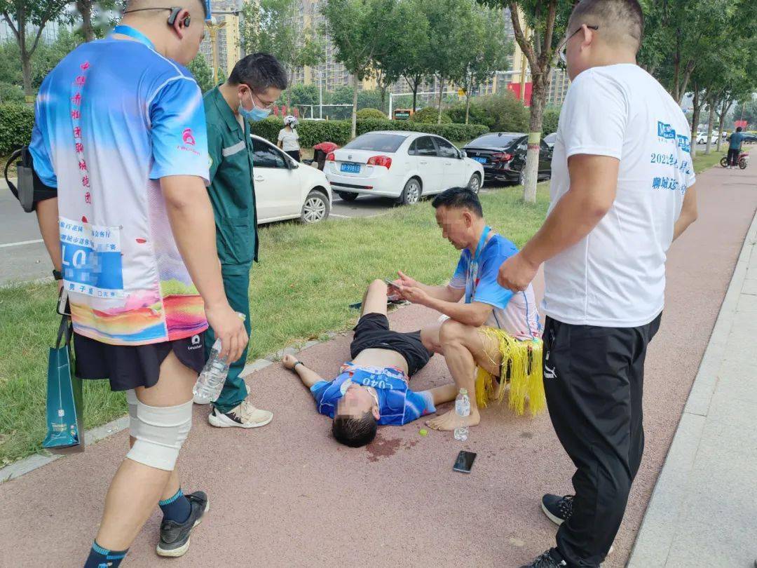 马拉松后头疼_马拉松后头痛_马拉松后头晕恶心怎么办