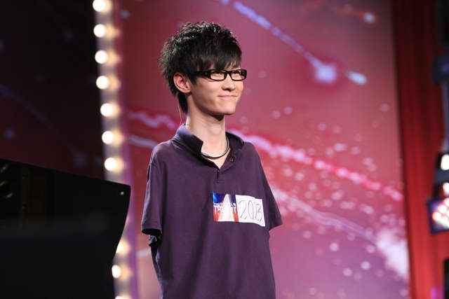 山东男子游泳运动员_断臂游泳山东冠军_山东游泳冠军女子