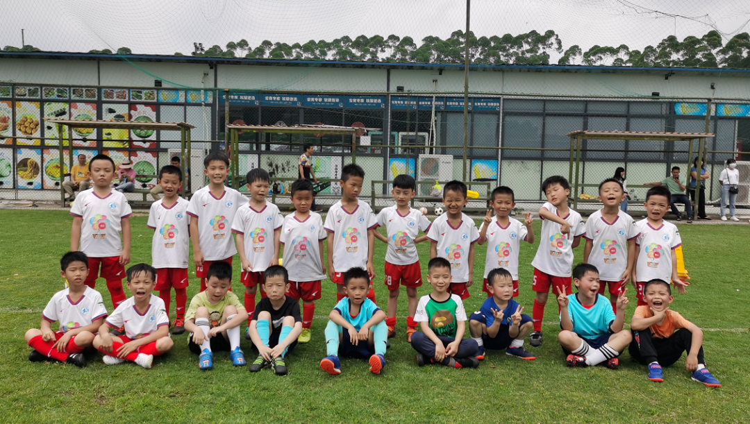 佛山足球赛少年冠军人是谁_佛山少年足球5人赛冠军_佛山少年足球俱乐部