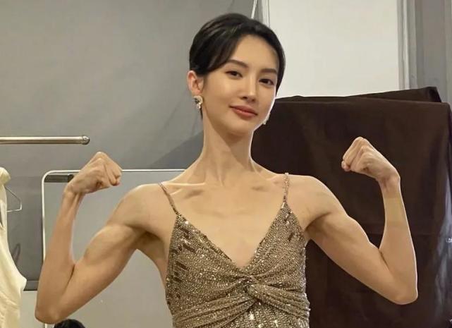 明星健身后脖子粗_脖子粗健身_脖子粗运动员