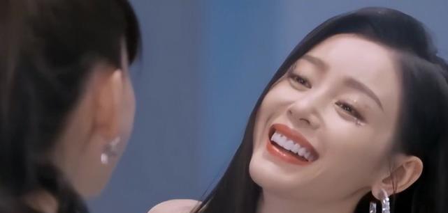 脖子粗运动员_脖子粗健身_明星健身后脖子粗
