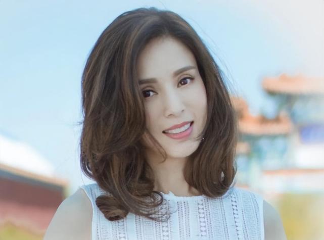脖子粗健身_明星健身后脖子粗_脖子粗运动员