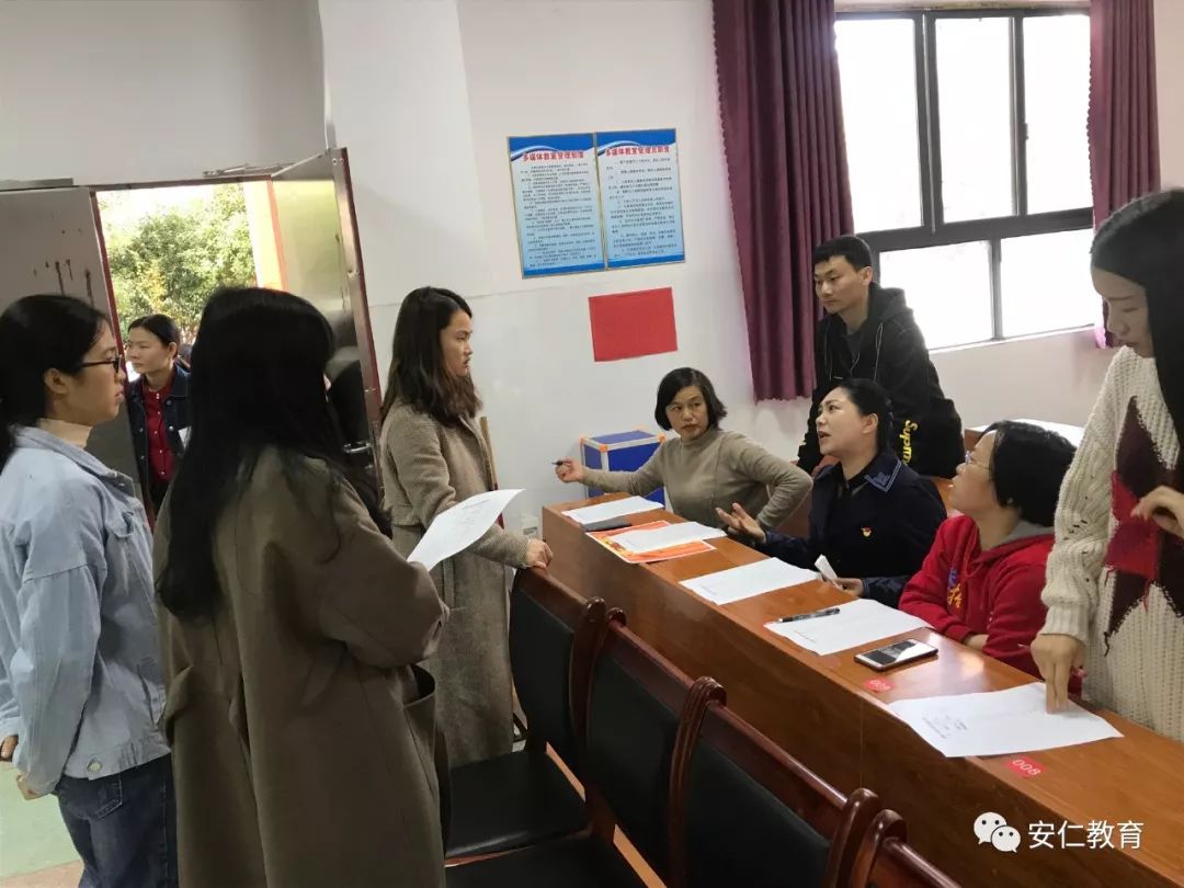 县实验学校永乐江之声班级合唱比赛：展示素质教育成果，丰富校园文化生活
