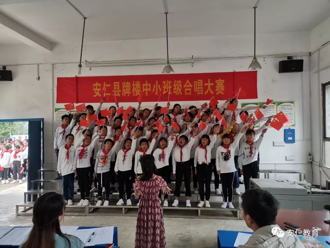 舒华杯古典全场冠军冉茂荣_竹山县第五届足球比赛全场冠军_比赛由多少人比赛足球