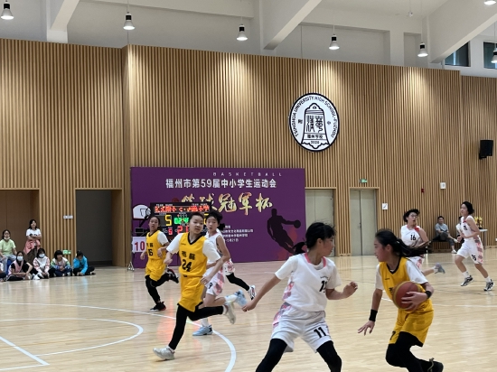 福州篮球高校赛冠军是谁_福州高校篮球赛冠军_福州高中篮球联赛